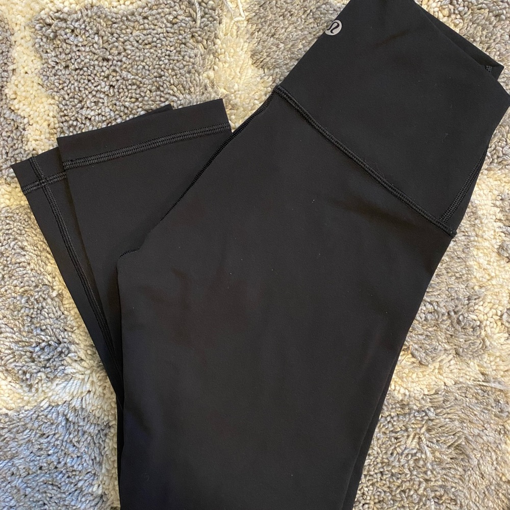 Lulu Wunder Under High Rise Crop Legging